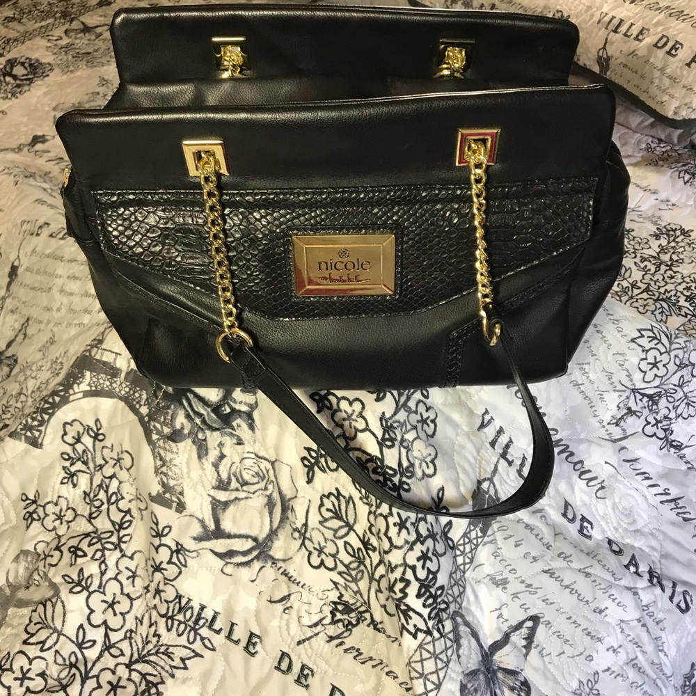 Nicole Miller bag